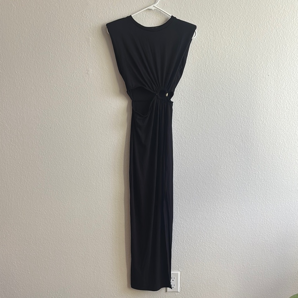 Elegant FORE Black Maxi Dress with Side Cutout Ring Detail FORE brand